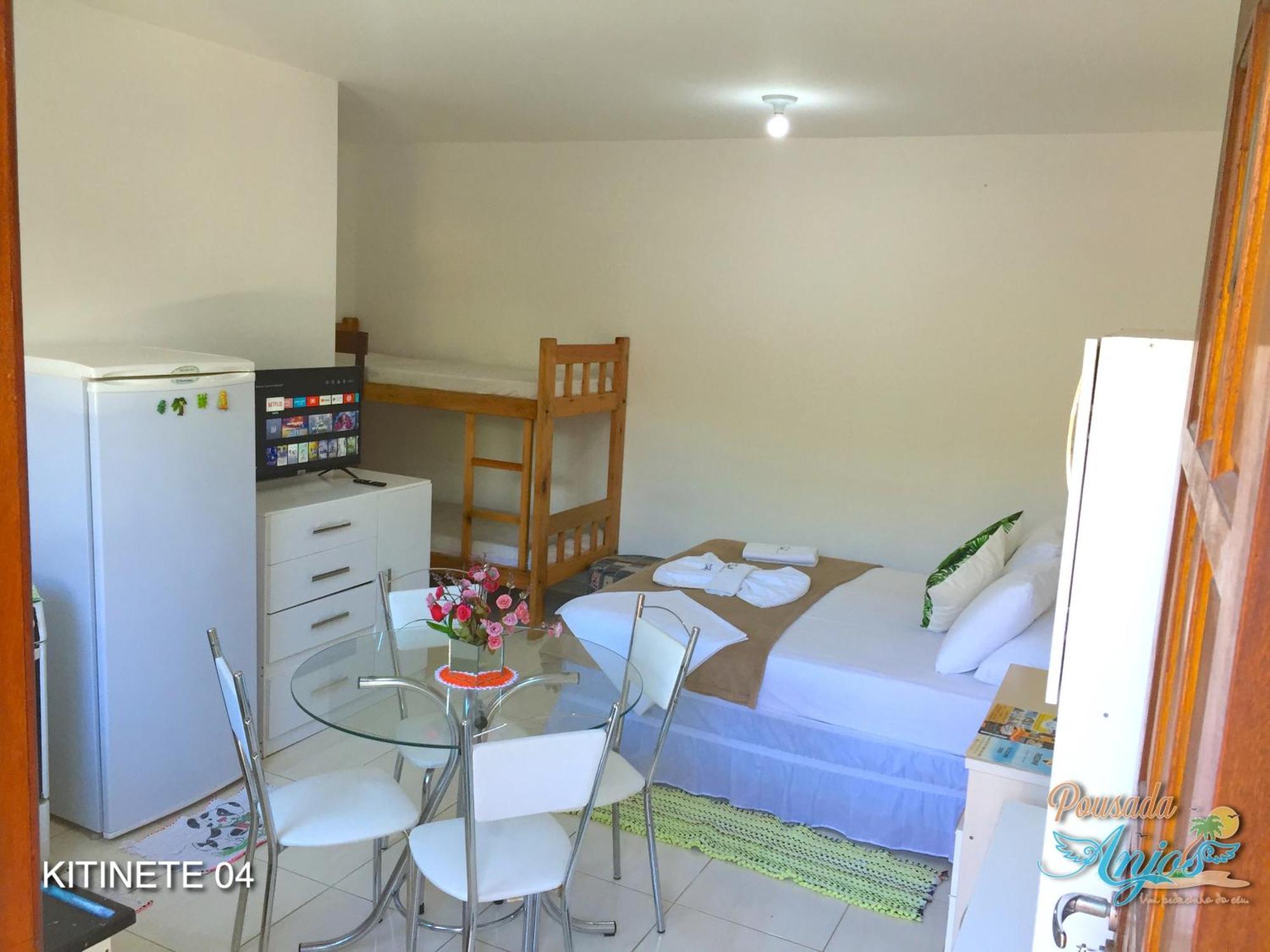 Pousada Anjos - A 2 Quadras Do Mar Matinhos Ngoại thất bức ảnh