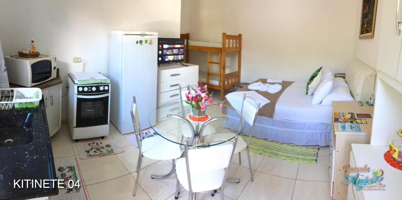 Pousada Anjos - A 2 Quadras Do Mar Matinhos Ngoại thất bức ảnh