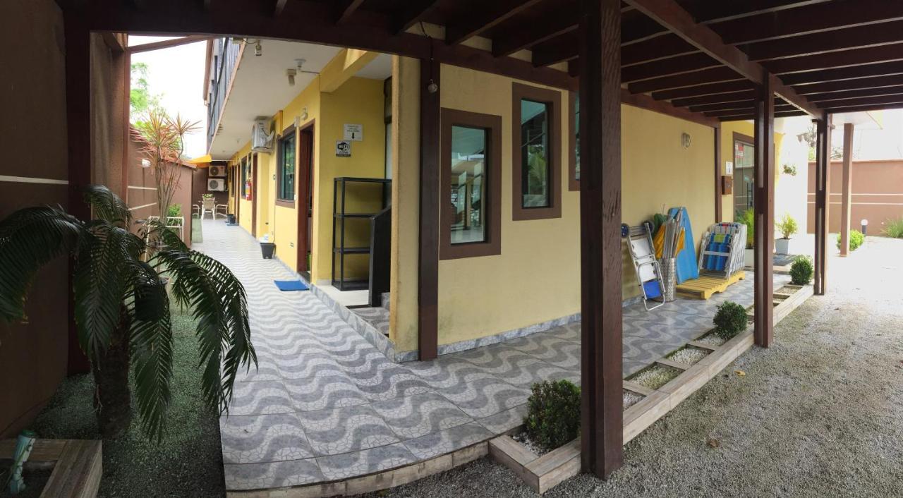 Pousada Anjos - A 2 Quadras Do Mar Matinhos Ngoại thất bức ảnh