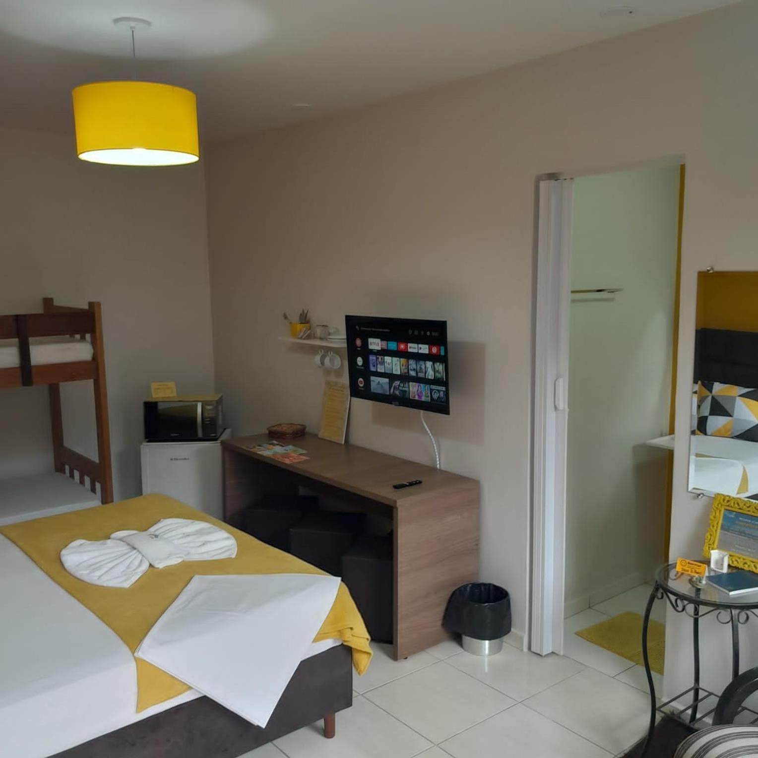 Pousada Anjos - A 2 Quadras Do Mar Matinhos Ngoại thất bức ảnh