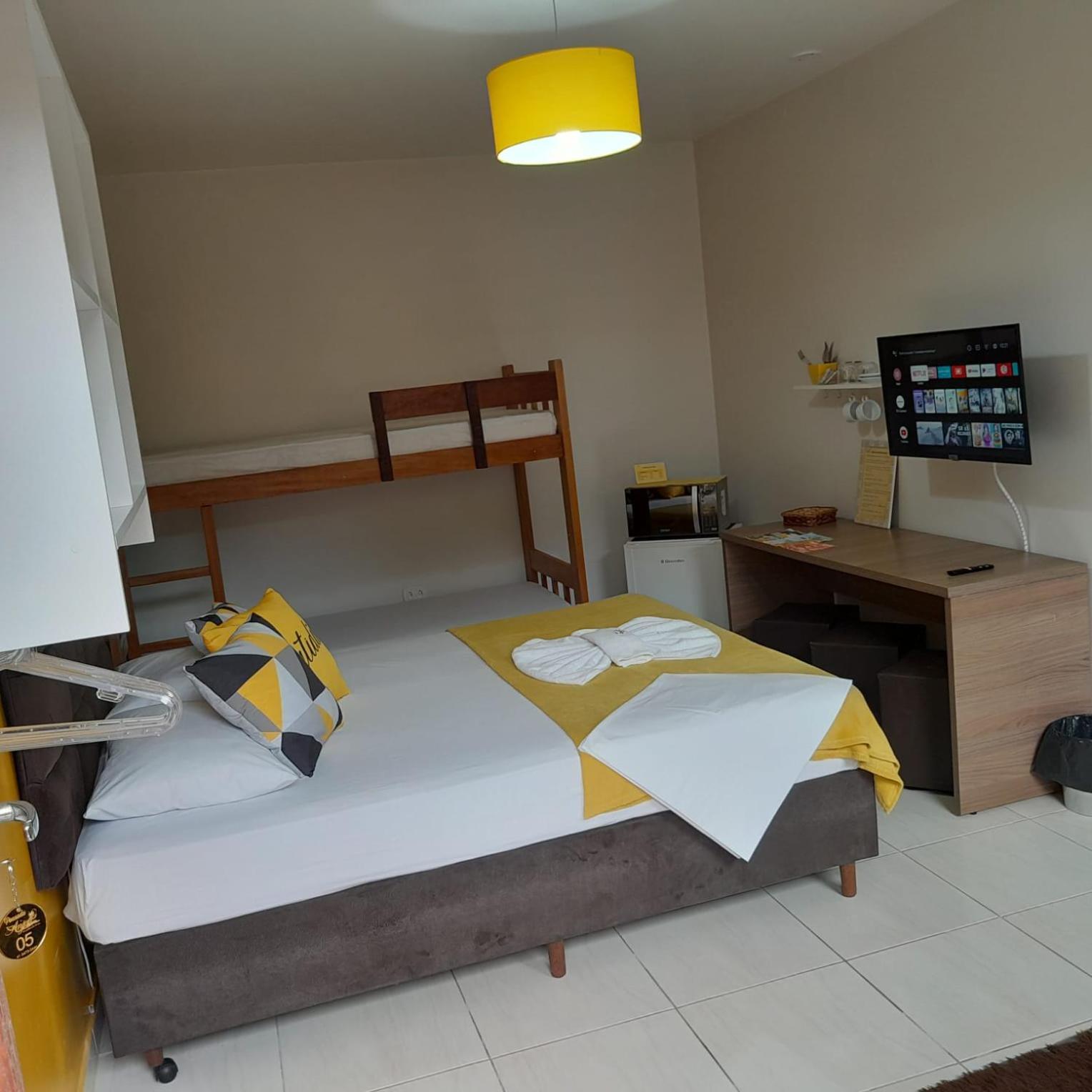 Pousada Anjos - A 2 Quadras Do Mar Matinhos Ngoại thất bức ảnh